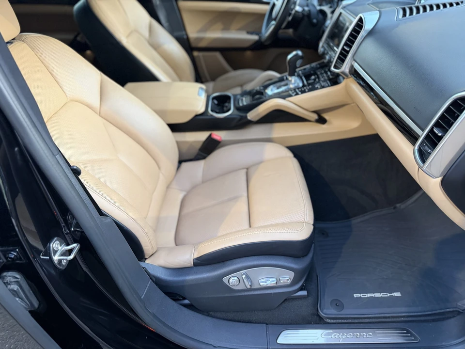 2016 Porsche 958 Cayenne Diesel - Image 25 of 31