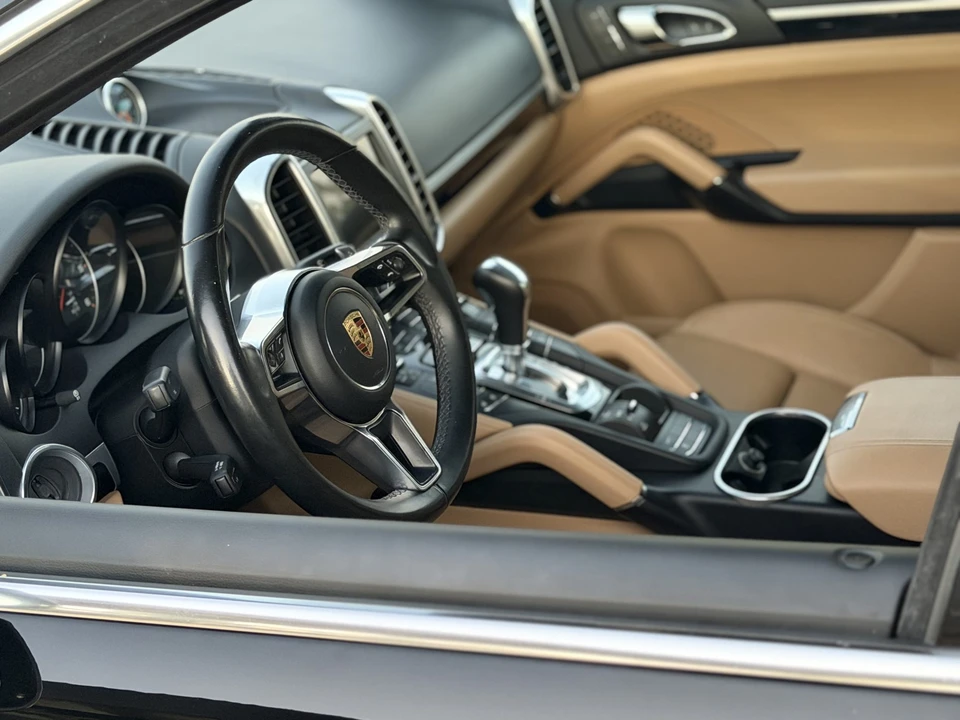 2016 Porsche 958 Cayenne Diesel - Image 28 of 31