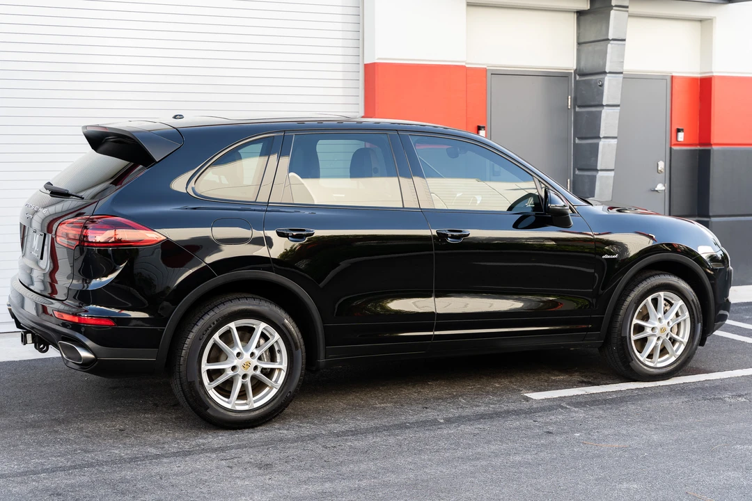 2016 Porsche 958 Cayenne Diesel - Image 19 of 31