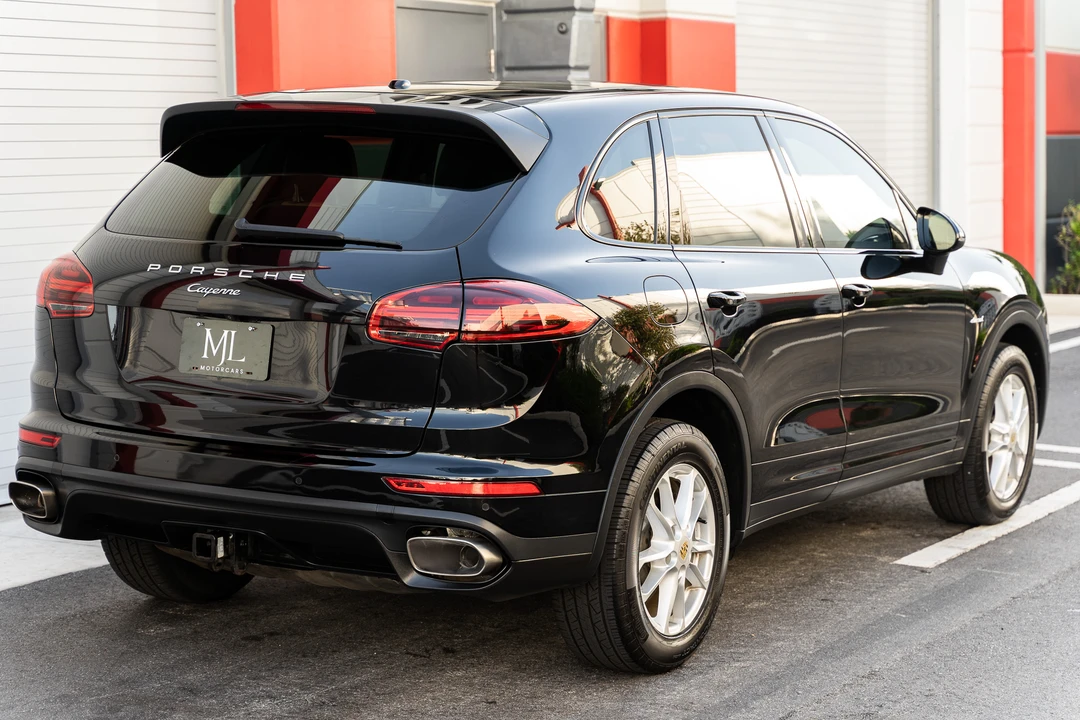 2016 Porsche 958 Cayenne Diesel - Image 17 of 31