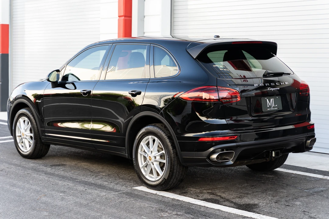 2016 Porsche 958 Cayenne Diesel - Image 9 of 31