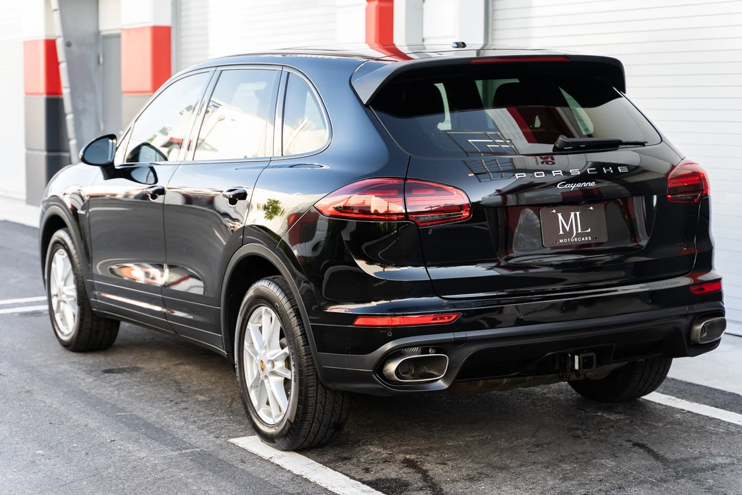 2016 Porsche 958 Cayenne Diesel - Image 10 of 31
