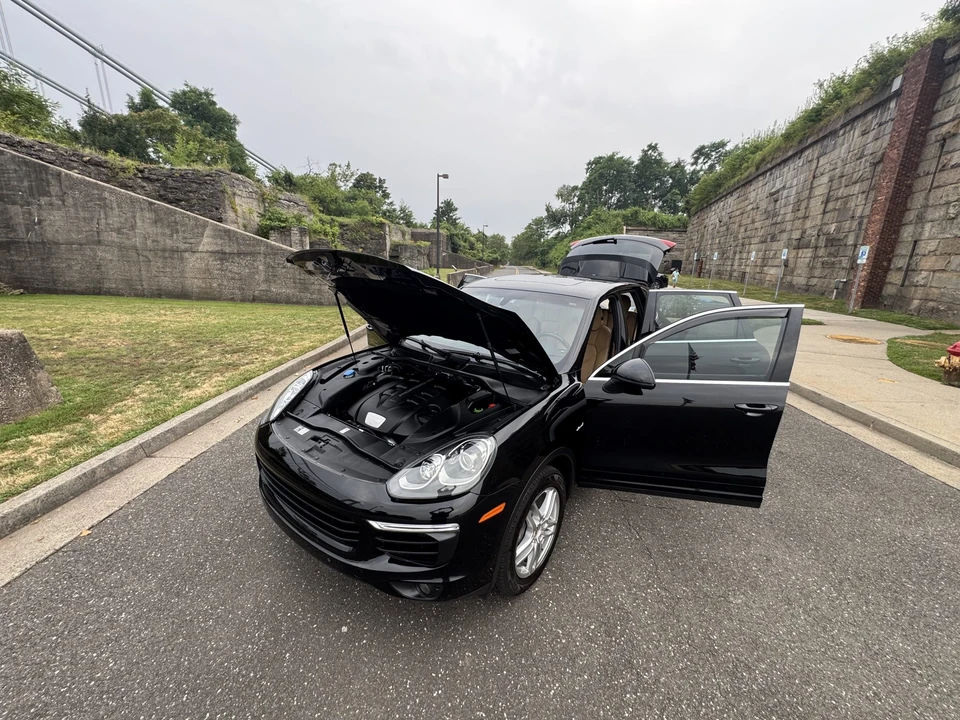 2016 Porsche 958 Cayenne Diesel - Image 12 of 31