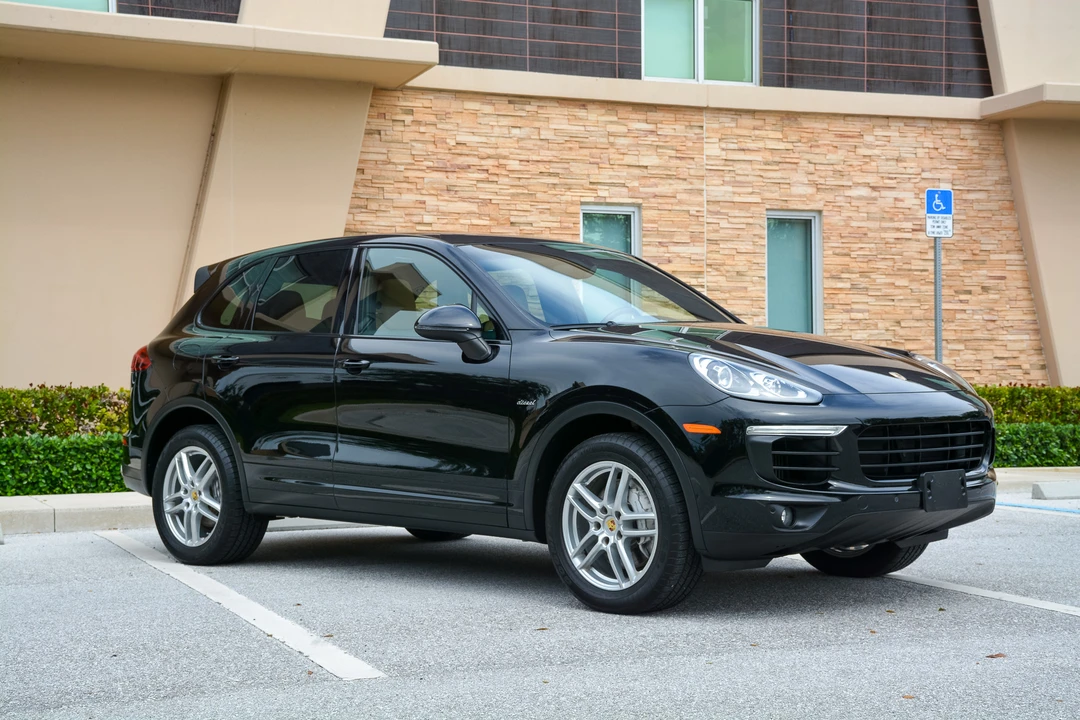 2016 Porsche 958 Cayenne Diesel - Image 3 of 31