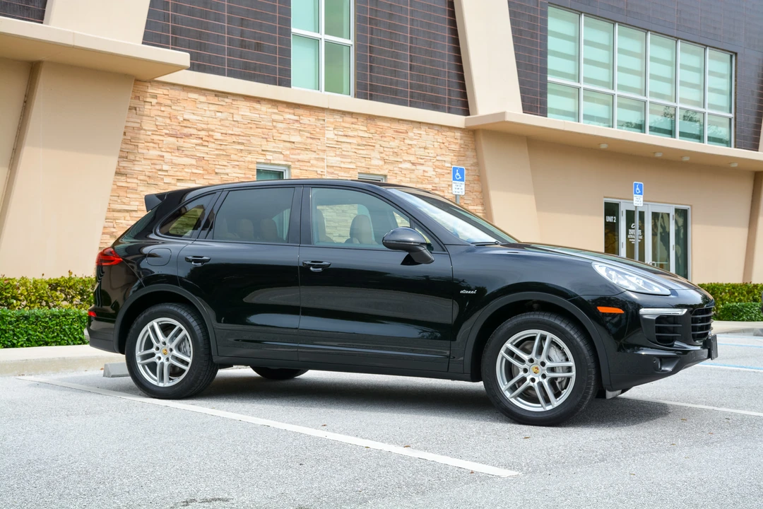 2016 Porsche 958 Cayenne Diesel - Image 4 of 31