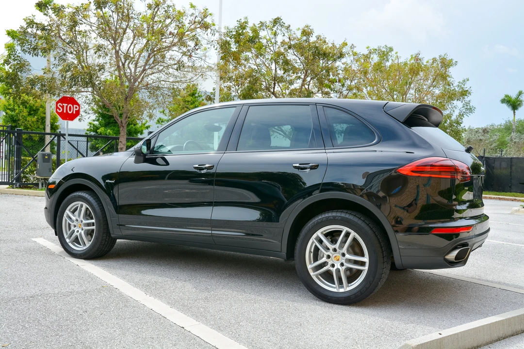2016 Porsche 958 Cayenne Diesel - Image 12 of 31