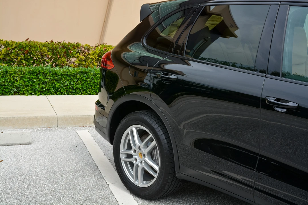 2016 Porsche 958 Cayenne Diesel - Image 28 of 31