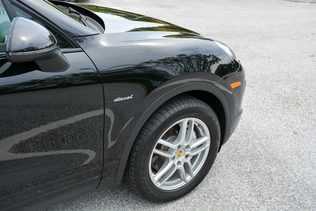 2016 Porsche 958 Cayenne Diesel - Image 25 of 31