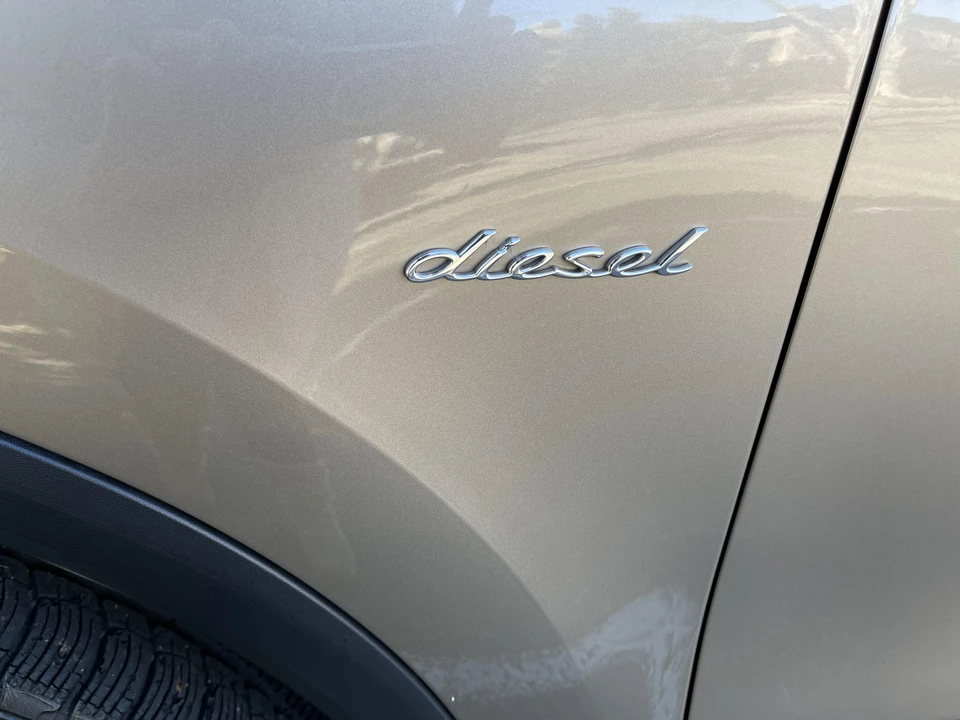 2016 Porsche 958 Cayenne Diesel - Image 18 of 31