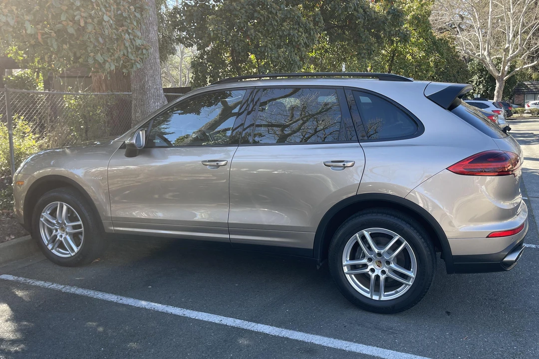 2016 Porsche 958 Cayenne Diesel - Image 3 of 31