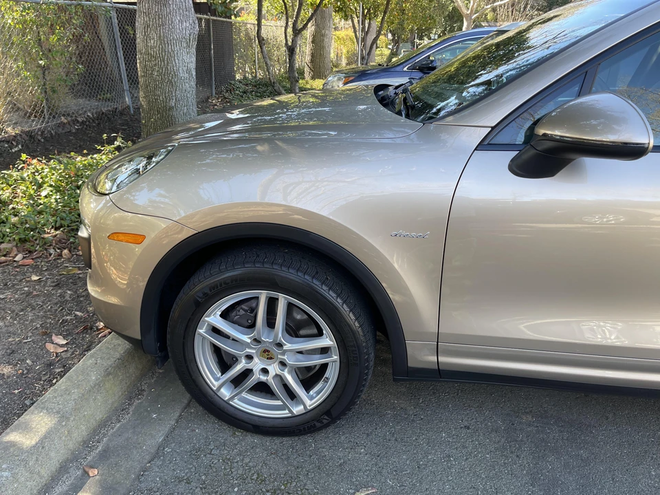 2016 Porsche 958 Cayenne Diesel - Image 17 of 31