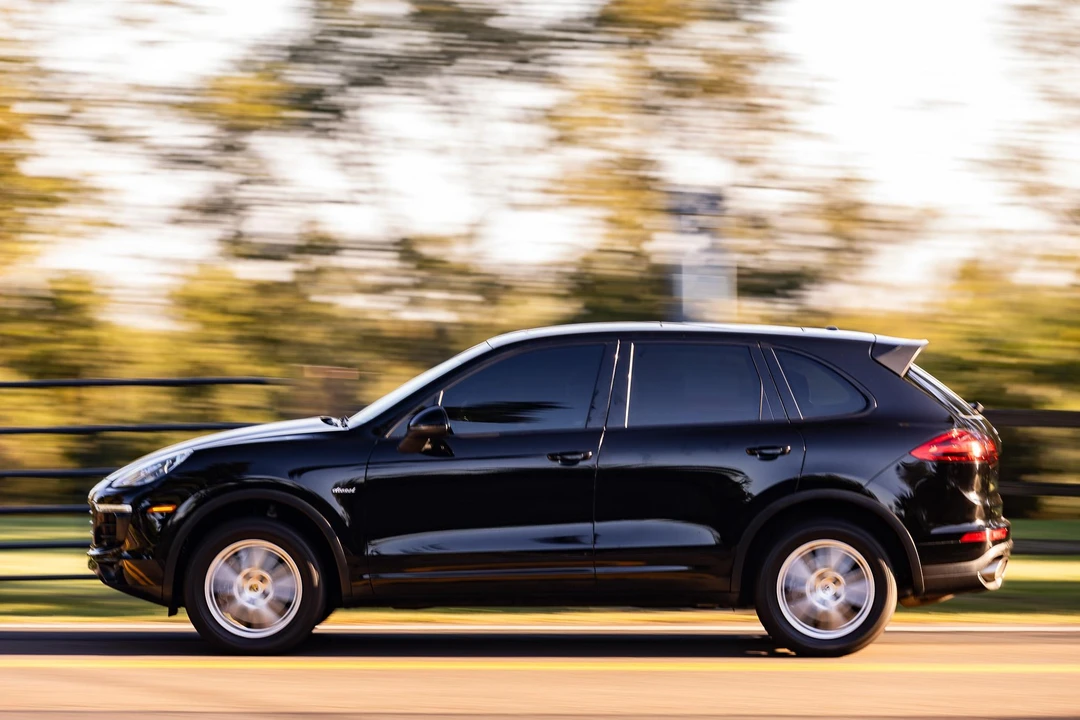 2016 Porsche 958 Cayenne Diesel - Image 24 of 31