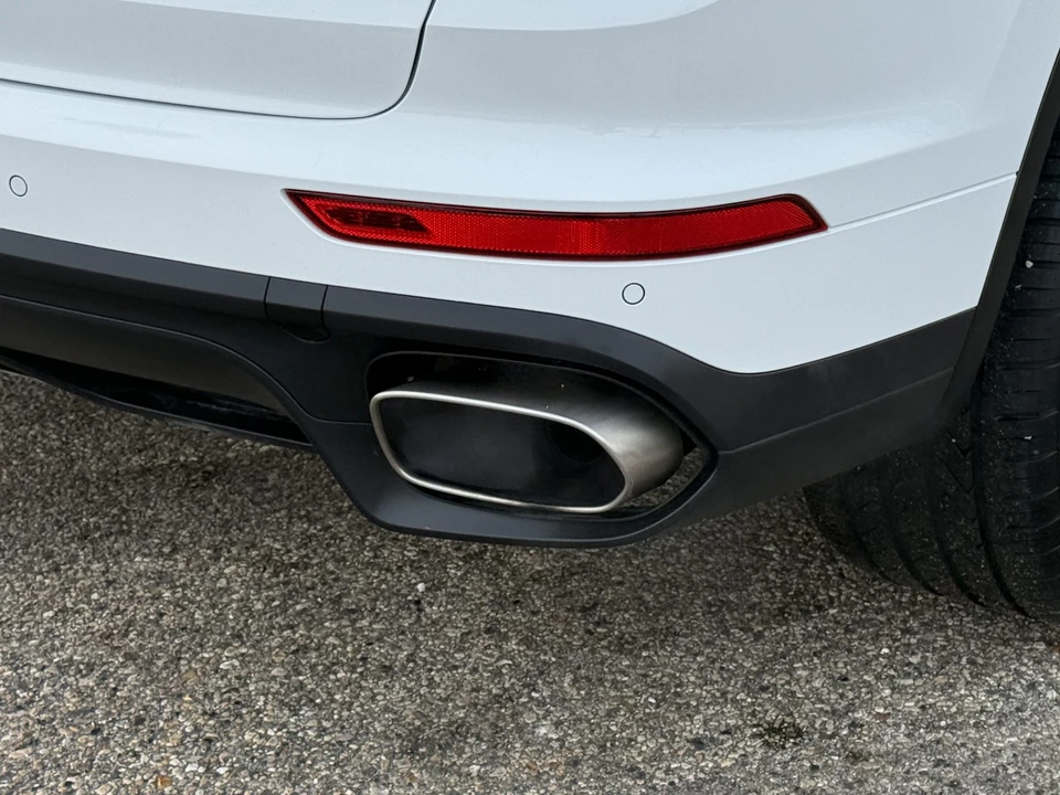 2016 Porsche 958 Cayenne Diesel - Image 27 of 31