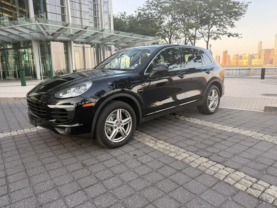 2016 Porsche 958 Cayenne Diesel - Image 10 of 31