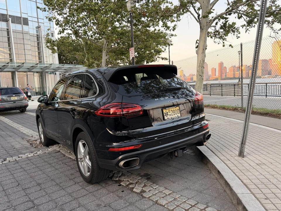 2016 Porsche 958 Cayenne Diesel - Image 21 of 31