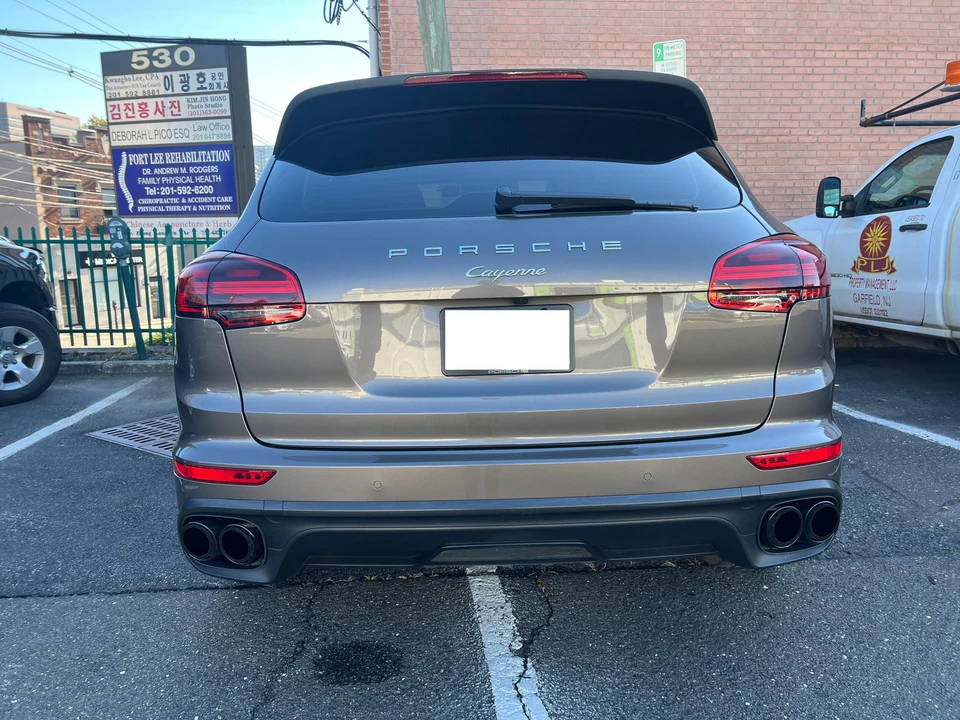 2016 Porsche 958 Cayenne Diesel - Image 17 of 31