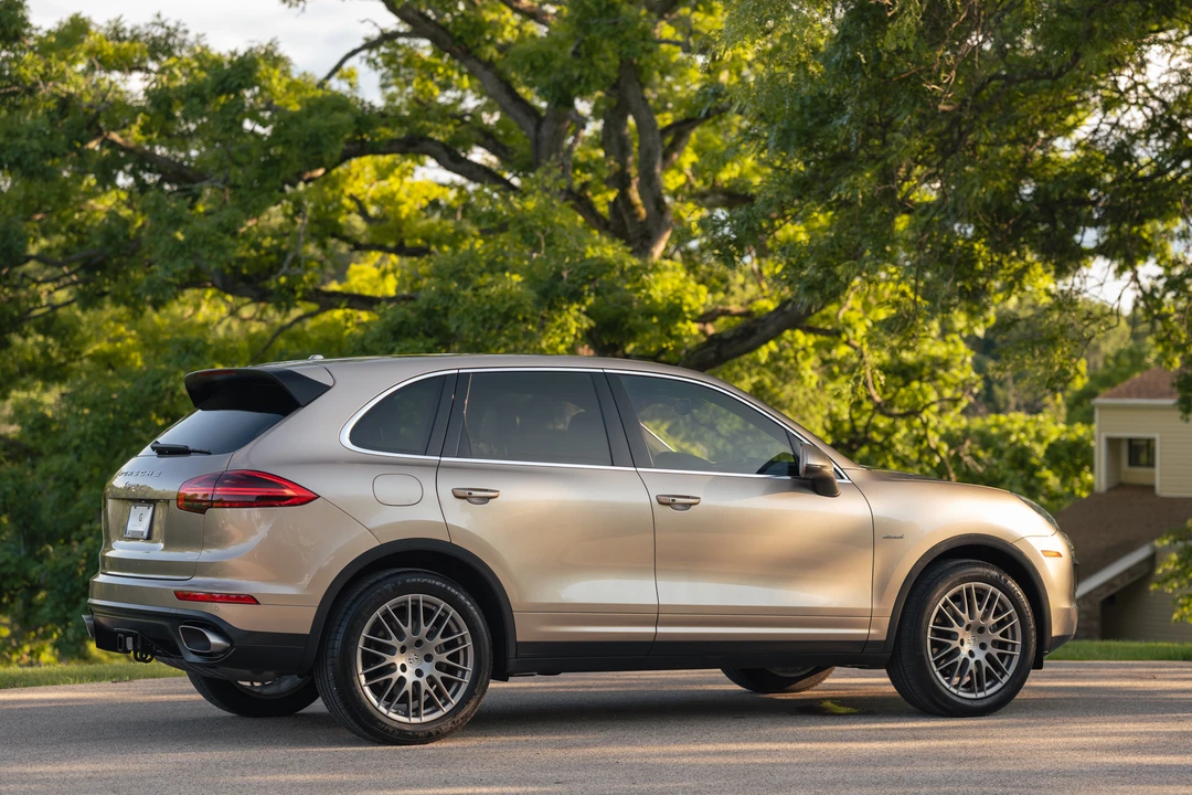 2016 Porsche 958 Cayenne Diesel - Image 26 of 31