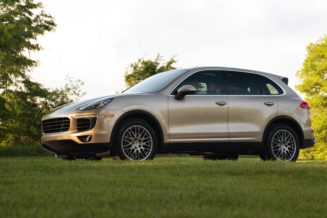 2016 Porsche 958 Cayenne Diesel - Image 2 of 31