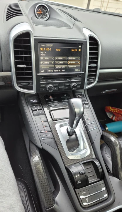 2016 Porsche 958 Cayenne Diesel - Image 10 of 17