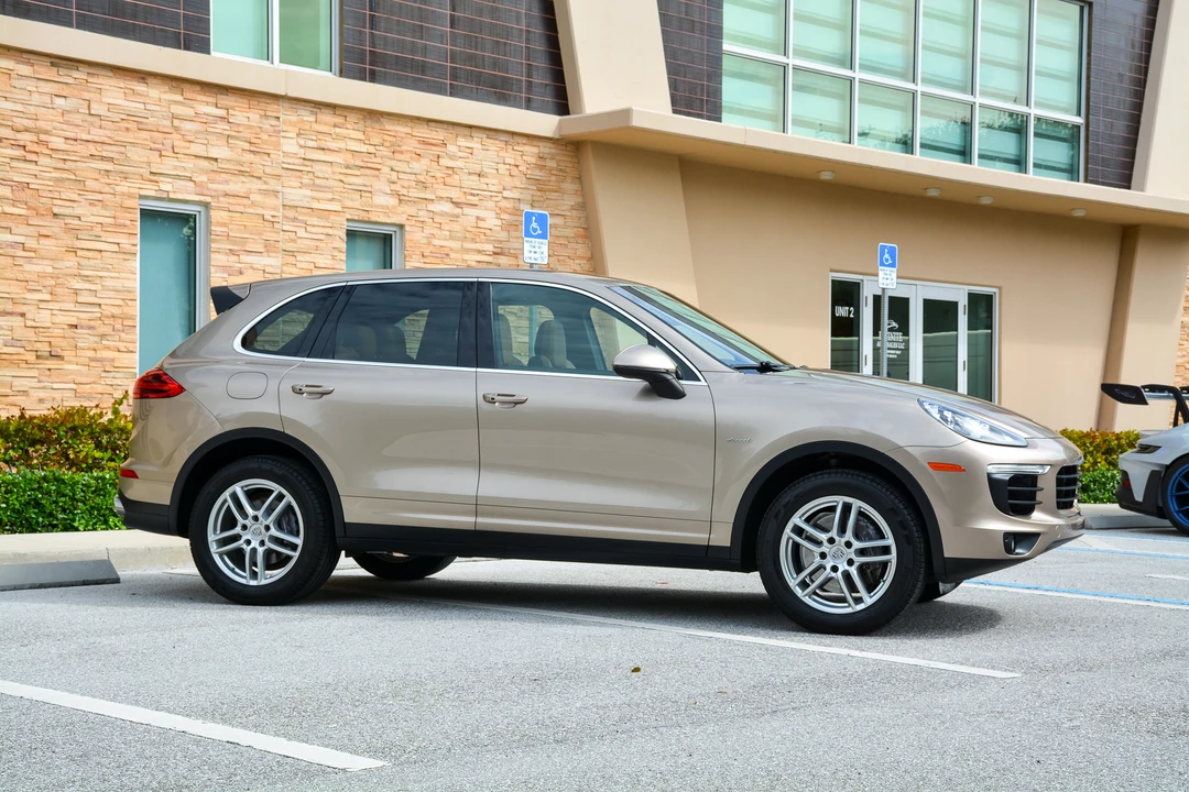 2016 Porsche 958 Cayenne Diesel - Image 4 of 31