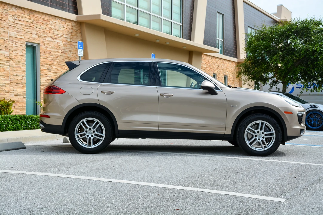 2016 Porsche 958 Cayenne Diesel - Image 5 of 31