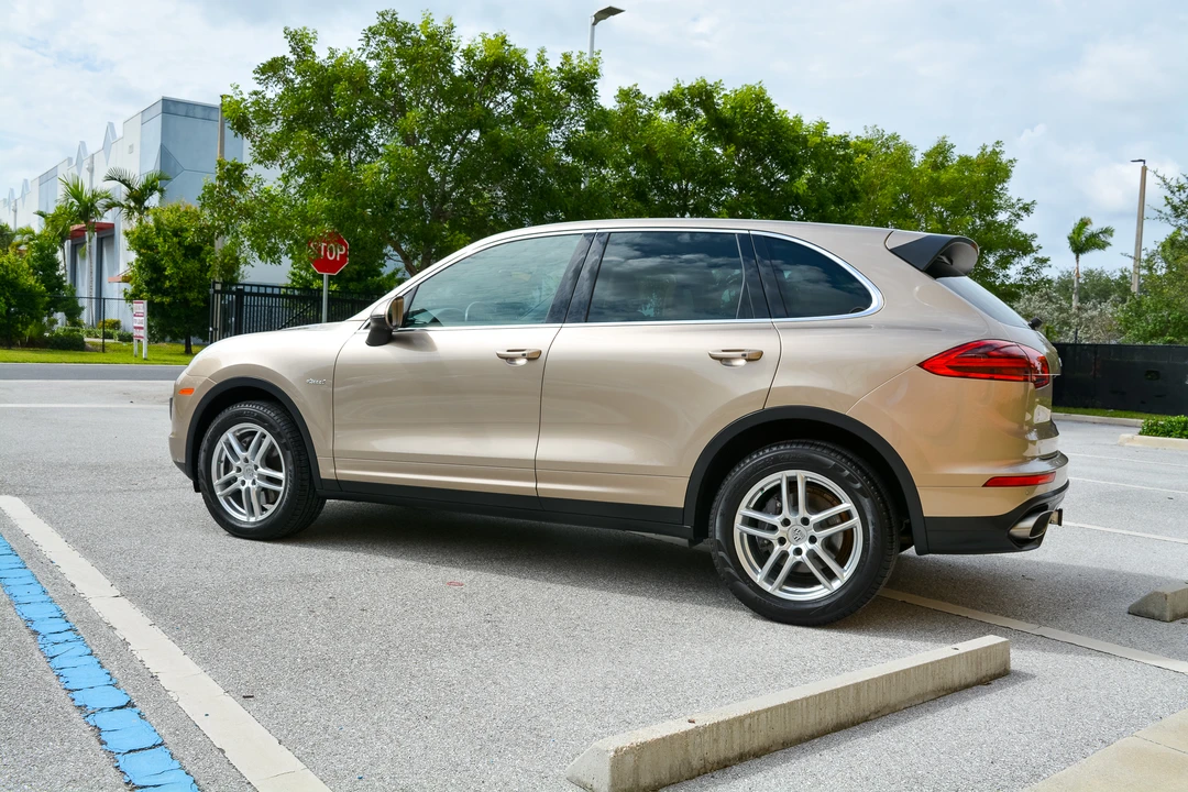 2016 Porsche 958 Cayenne Diesel - Image 11 of 31