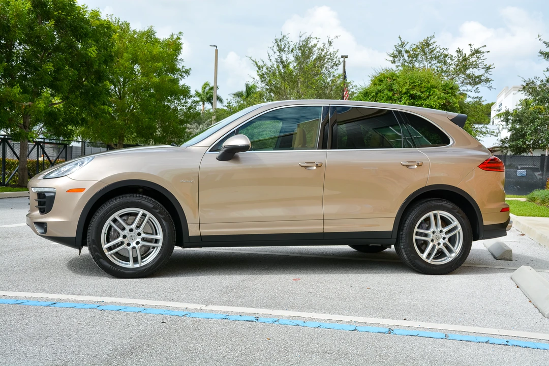 2016 Porsche 958 Cayenne Diesel - Image 12 of 31