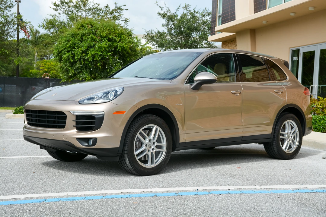 2016 Porsche 958 Cayenne Diesel - Image 13 of 31