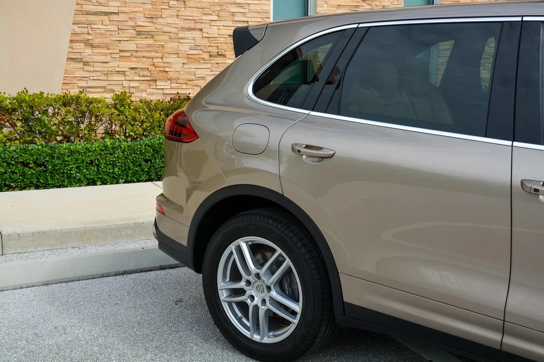 2016 Porsche 958 Cayenne Diesel - Image 22 of 31