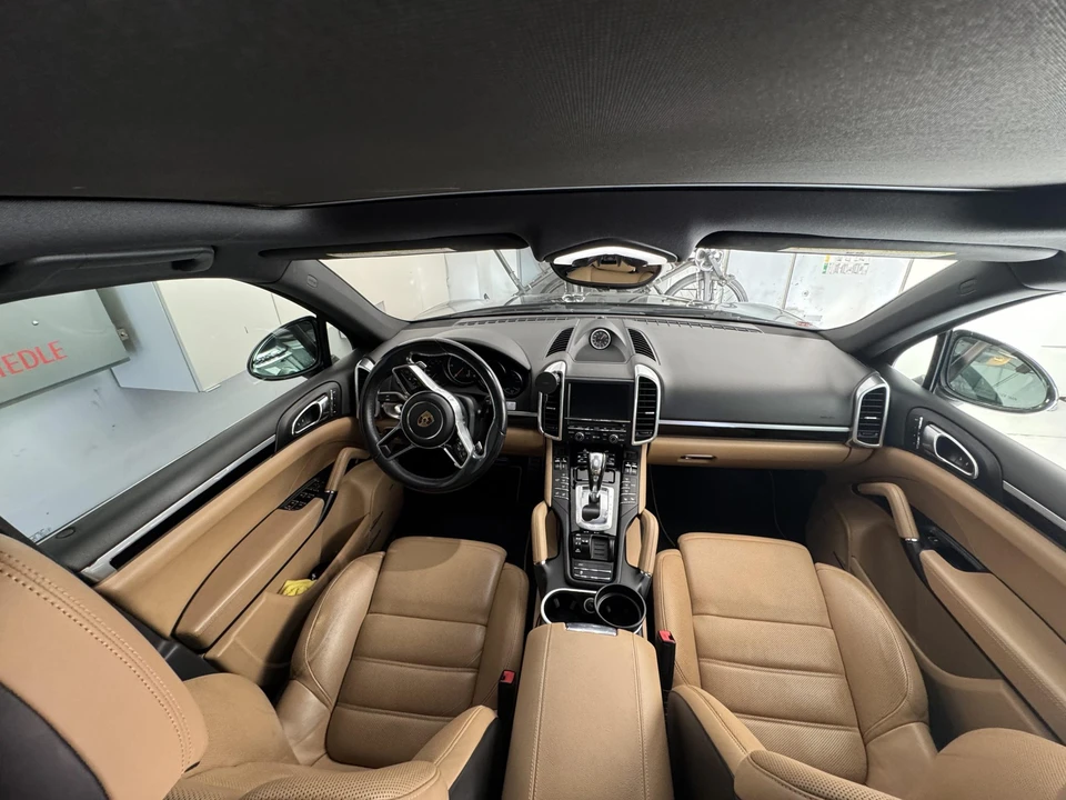 2016 Porsche 958 Cayenne Diesel - Image 27 of 31