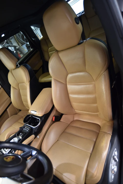2016 Porsche 958 Cayenne Diesel - Image 21 of 31