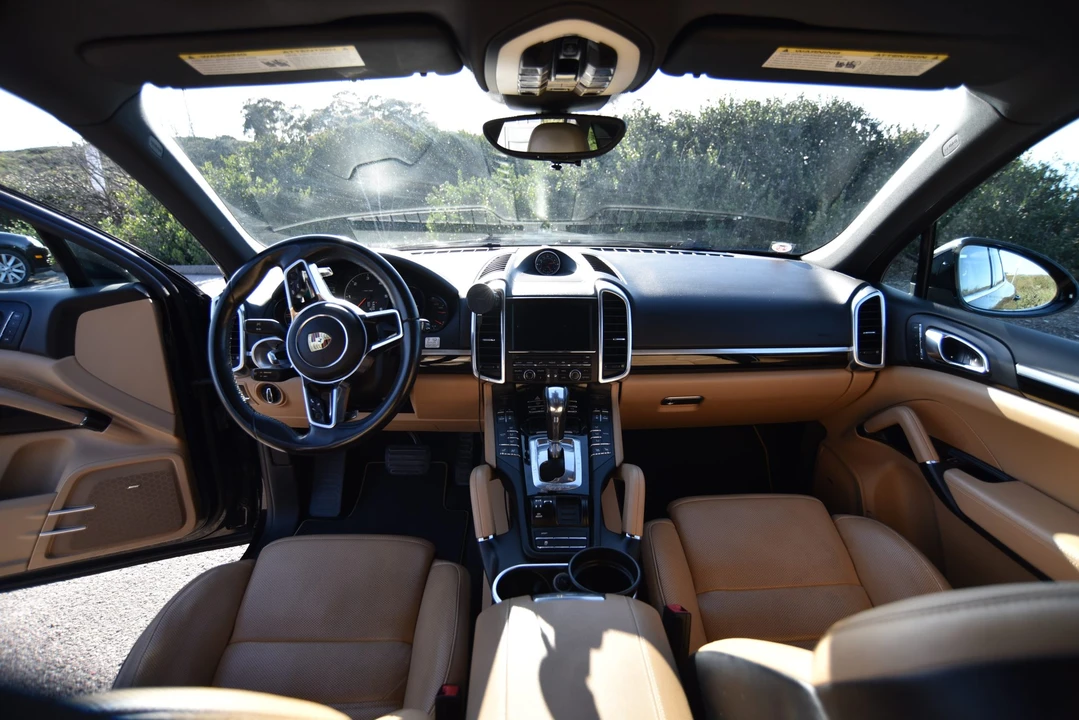 2016 Porsche 958 Cayenne Diesel - Image 28 of 31