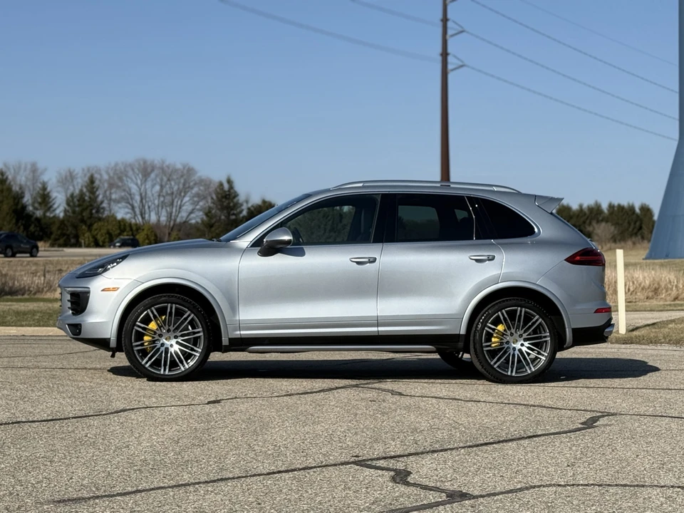 2016 Porsche 958 Cayenne Diesel - Image 10 of 31