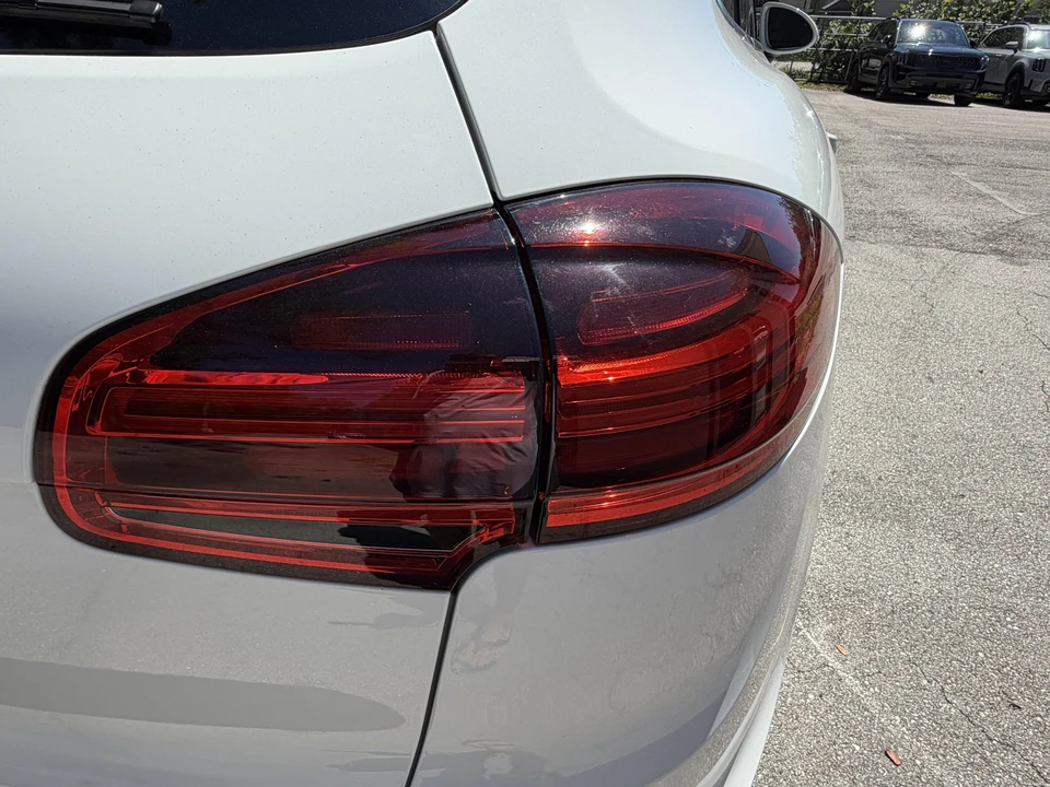 2016 Porsche 958 Cayenne Diesel - Image 26 of 31