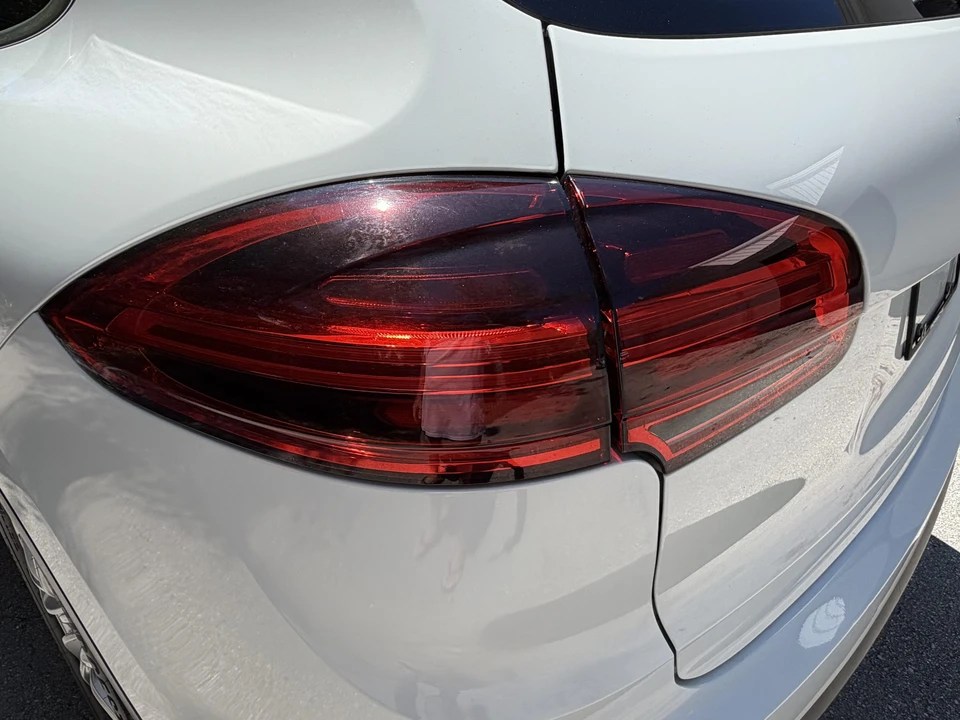 2016 Porsche 958 Cayenne Diesel - Image 25 of 31