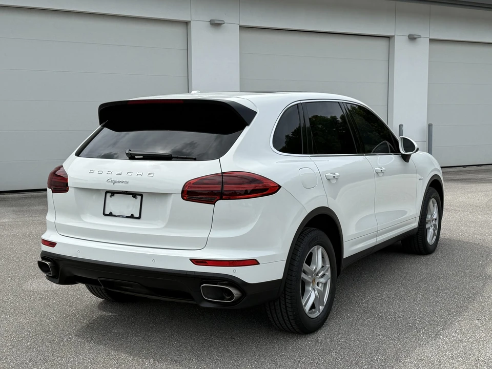2016 Porsche 958 Cayenne Diesel - Image 10 of 31