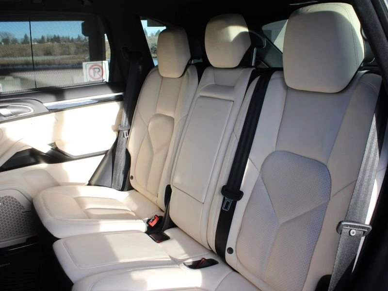 2016 Porsche 958 Cayenne Diesel - Image 19 of 20