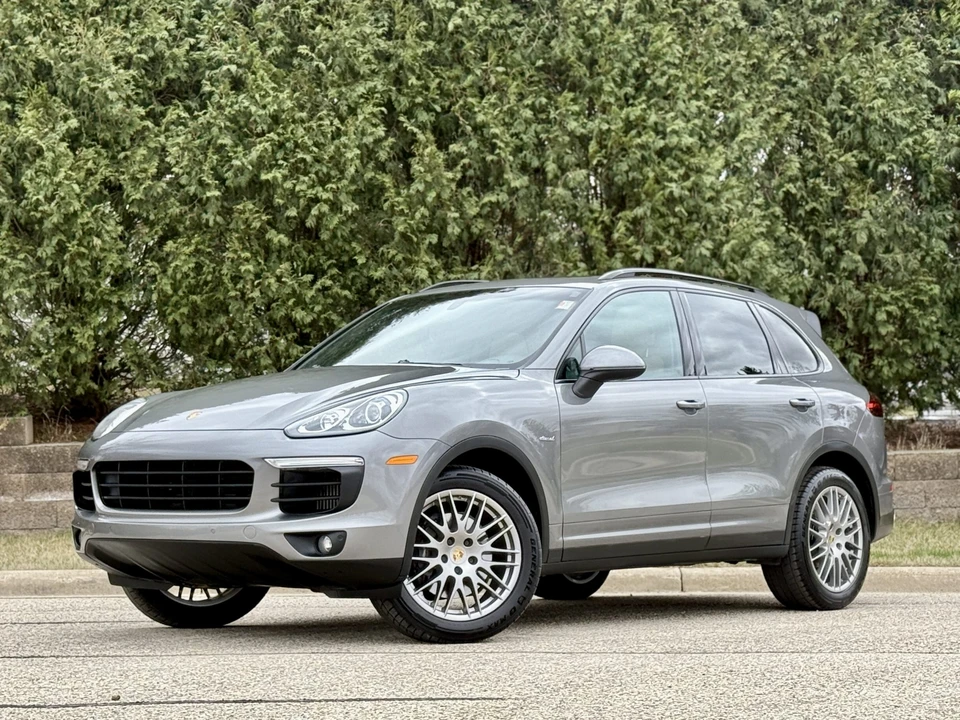 2016 Porsche 958 Cayenne Diesel - Image 2 of 31