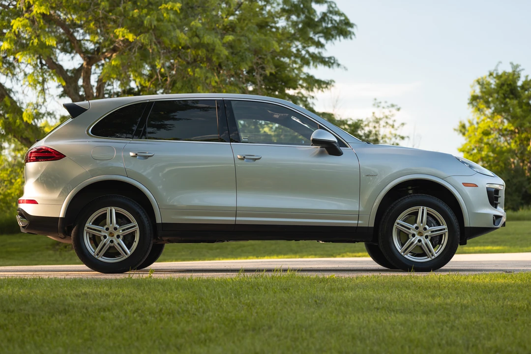 2016 Porsche 958 Cayenne Diesel - Image 16 of 31