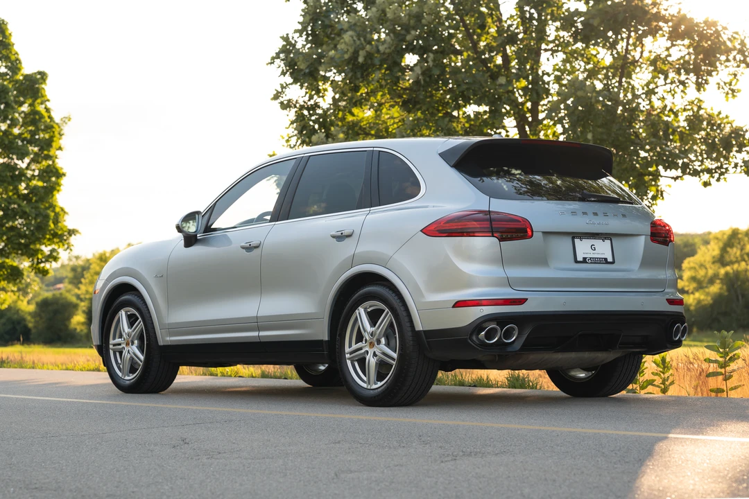 2016 Porsche 958 Cayenne Diesel - Image 10 of 31