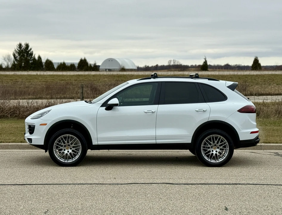 2016 Porsche 958 Cayenne Diesel - Image 28 of 31