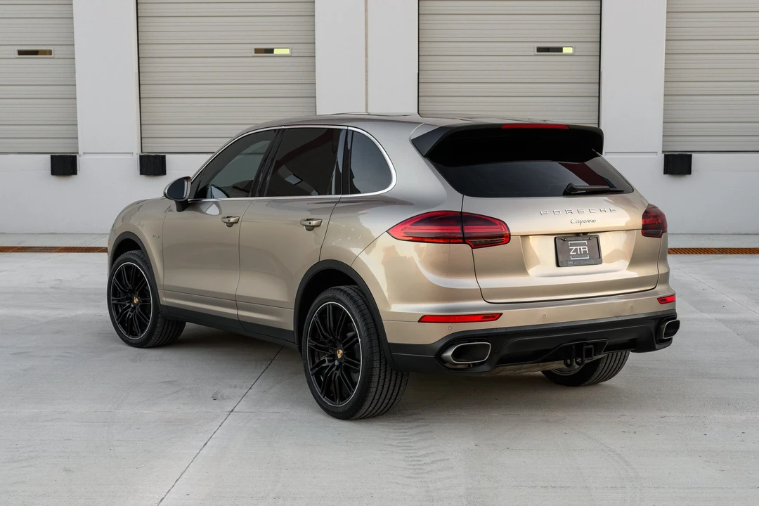 2016 Porsche 958 Cayenne Diesel - Image 18 of 31