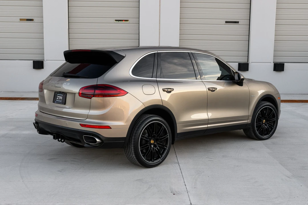 2016 Porsche 958 Cayenne Diesel - Image 28 of 31