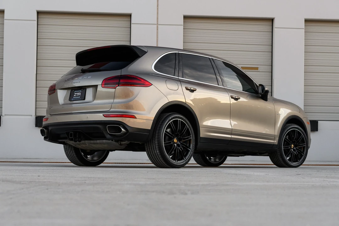 2016 Porsche 958 Cayenne Diesel - Image 29 of 31