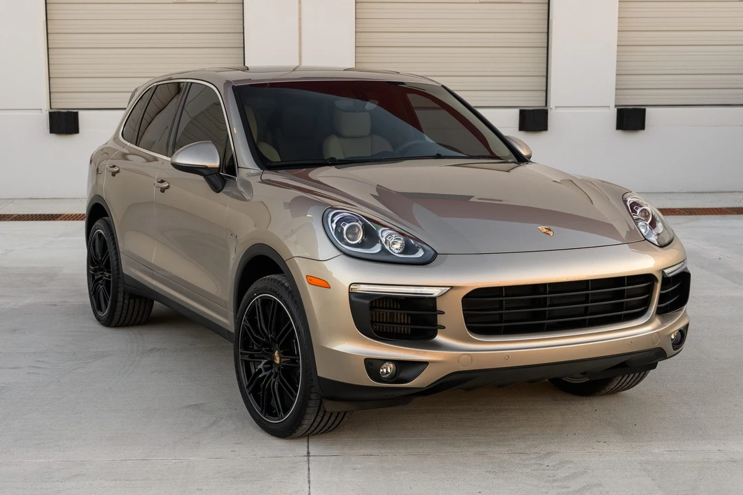 2016 Porsche 958 Cayenne Diesel - Image 2 of 31