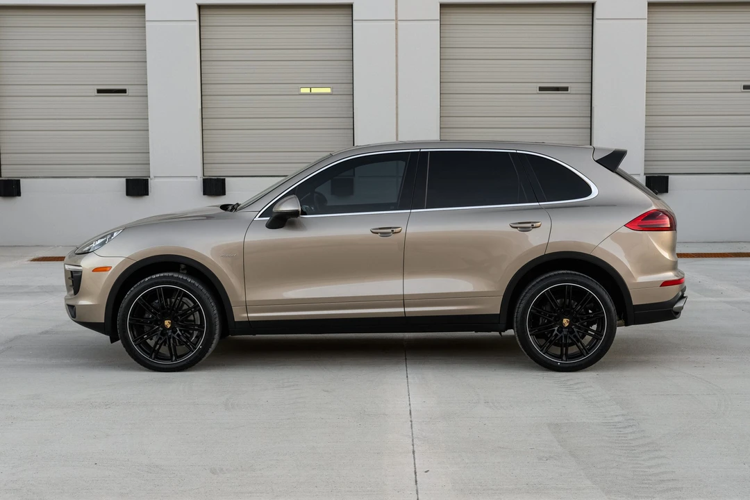 2016 Porsche 958 Cayenne Diesel - Image 13 of 31