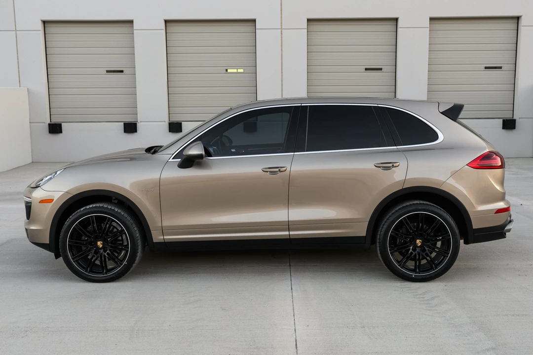 2016 Porsche 958 Cayenne Diesel - Image 14 of 31