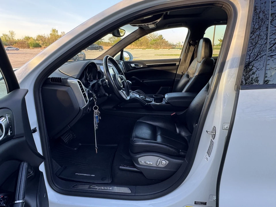 2016 Porsche 958 Cayenne Diesel - Image 21 of 31