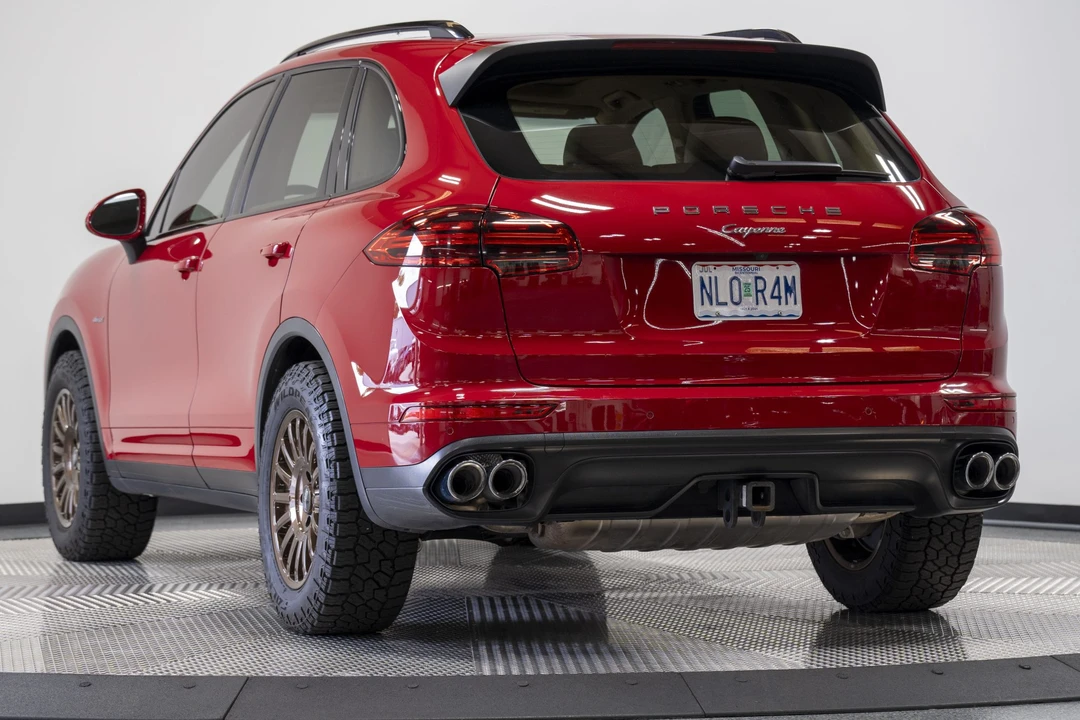 2016 Porsche 958 Cayenne Diesel - Image 12 of 31
