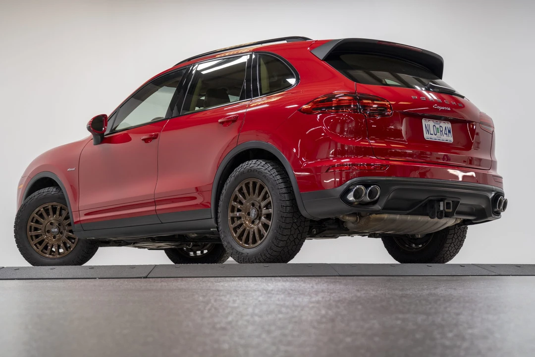 2016 Porsche 958 Cayenne Diesel - Image 16 of 31